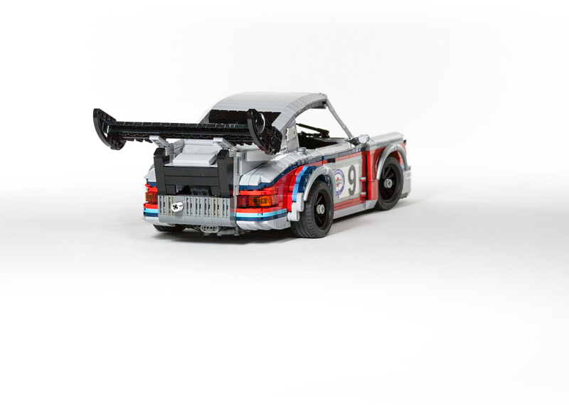 Illustration for article titled Lego Has To Build This Amazing Martini Porsche Racing Set